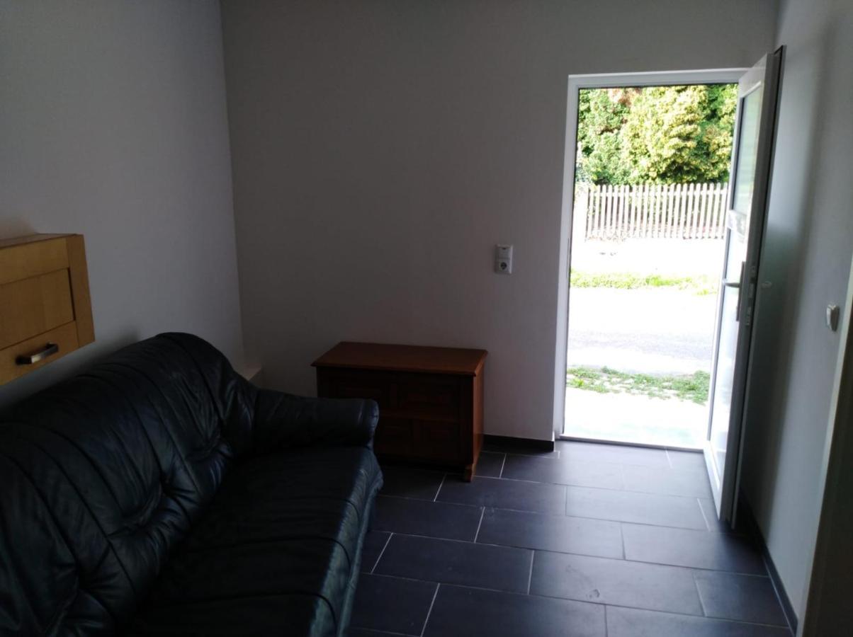 באד גנדרסהיים Monteurzimmer\Ferienwohnung מראה חיצוני תמונה