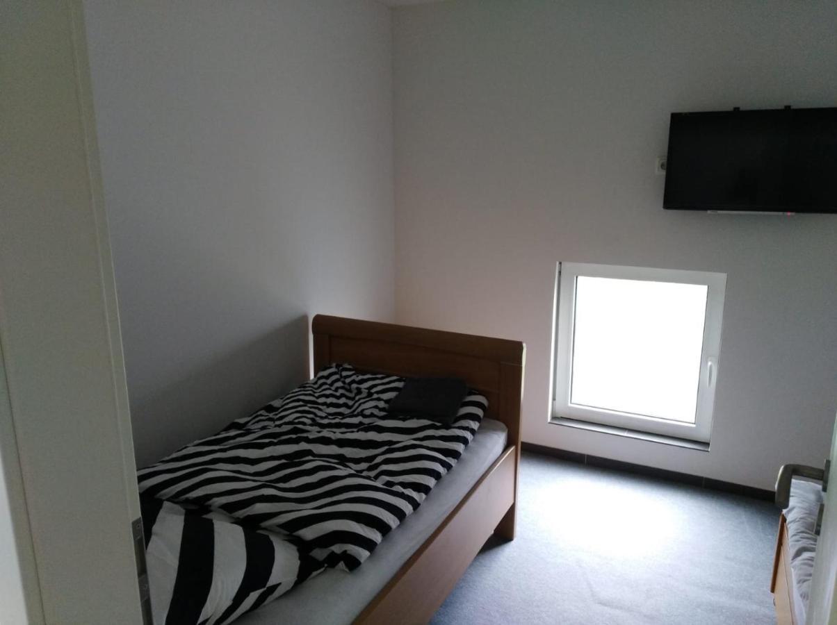 באד גנדרסהיים Monteurzimmer\Ferienwohnung מראה חיצוני תמונה